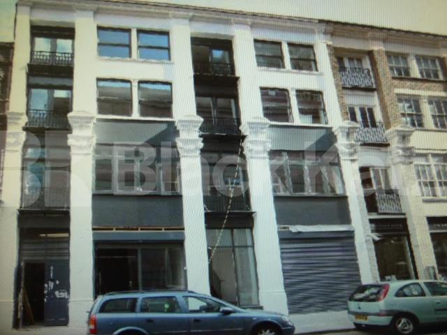 			NEW INSTRUCTION, 3 Bedroom, 1 bath, 1 reception Penthouse			 Middlesex Street , SPITALFIELDS